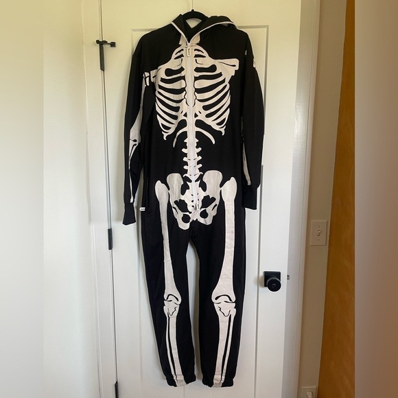 NWT Tipsy Elves Men’s Skeleton Onesie Size M - Picture 4 of 10